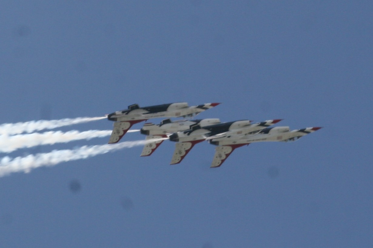 Thunderbirds inverted 4 ship