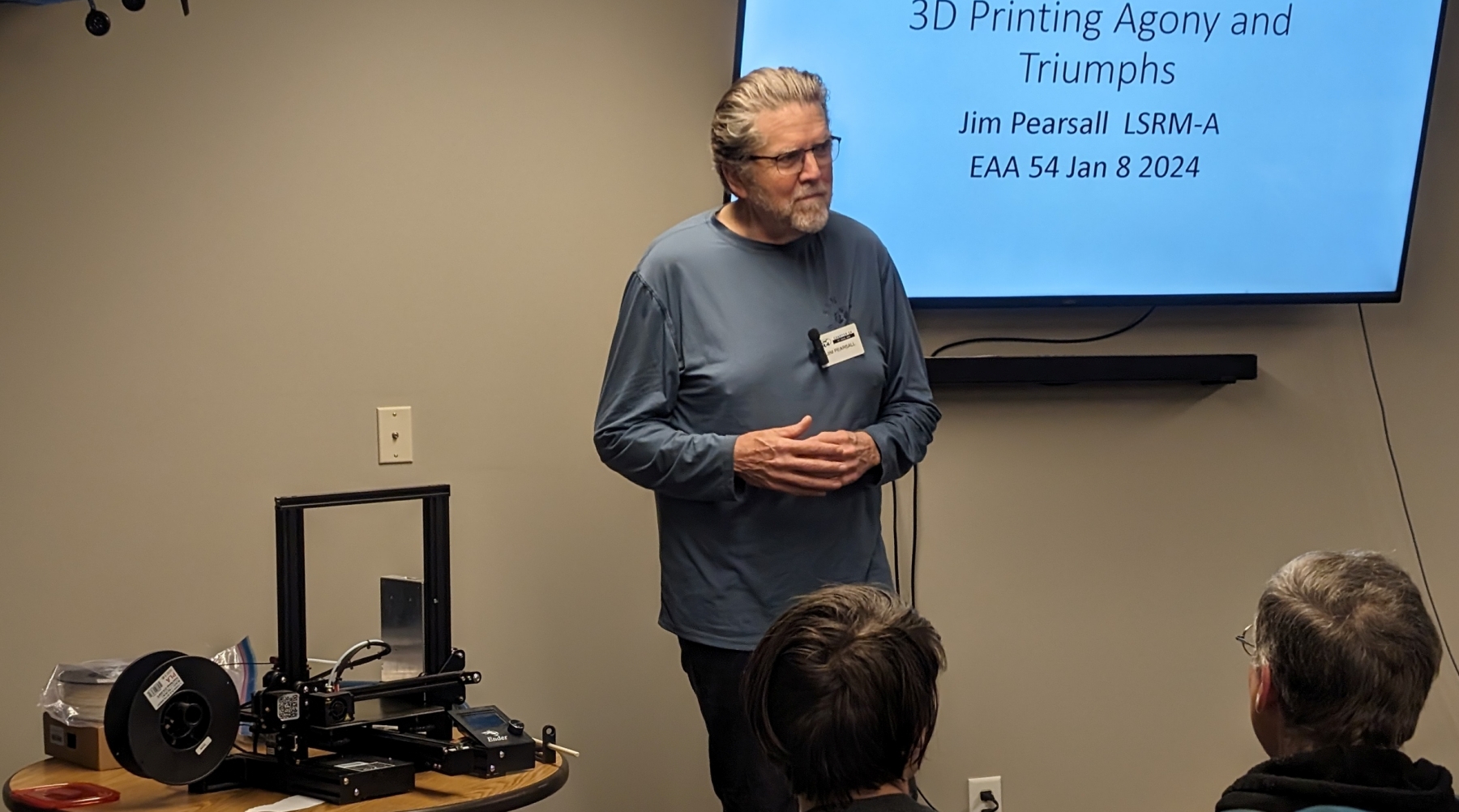 Jim Pearsall demonstrates his 3D printer and discusses aviation applications  at the January 8, 2024 meeting.