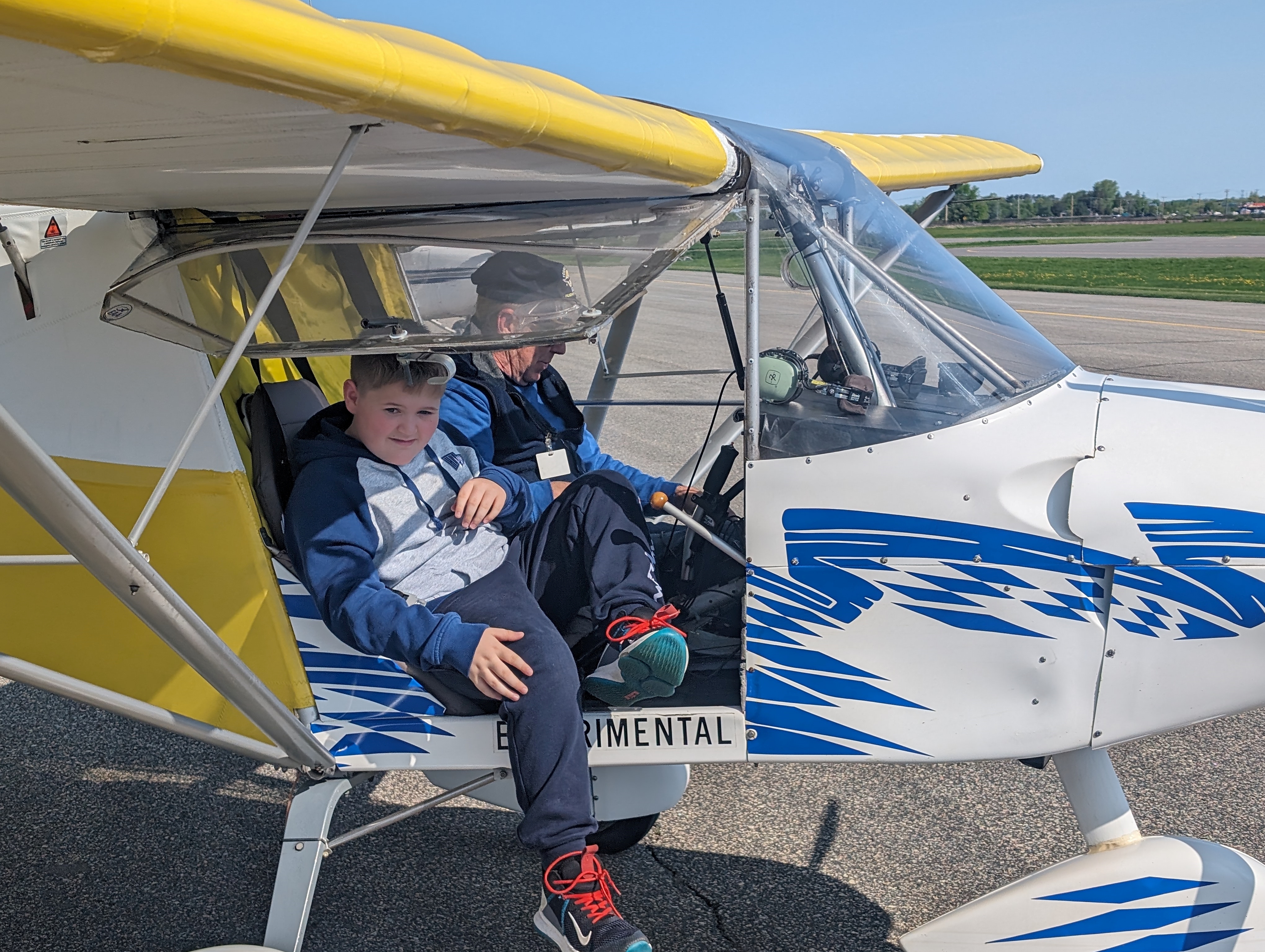 Dale Seitzer and a Young Eagle in his Sky Ranger